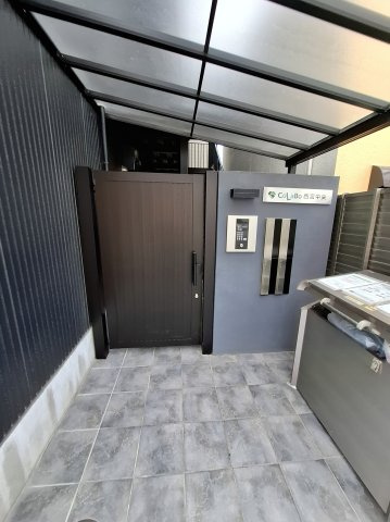 CoLaBo西宮中央のエントランス