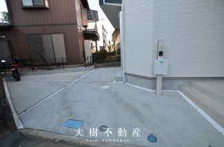 【駐車場】