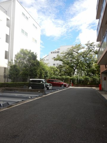 グローリオ木場公園の駐車場