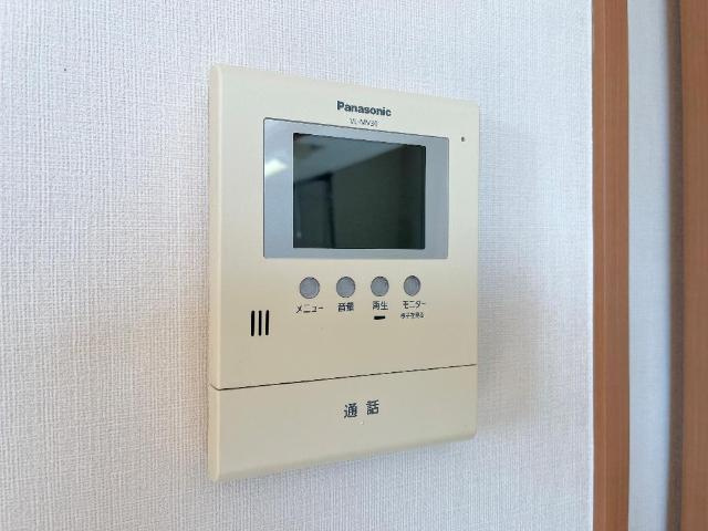 ティー・エム・ラドゥールの内装|カメラ付インターホン