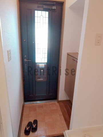 ウエストビレッジマーサの玄関