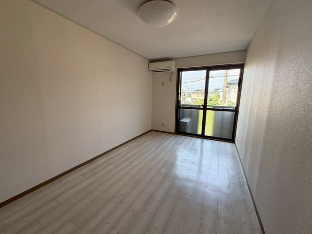 ウエストビレッジマーサの居間・リビング