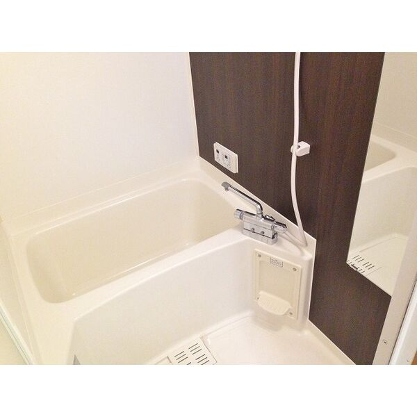 サニーレジデンスCOCOの浴室