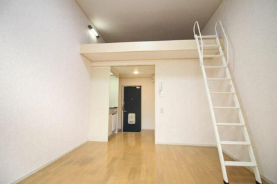 【居間・リビング】 | ピアヴァレイ | リビングです