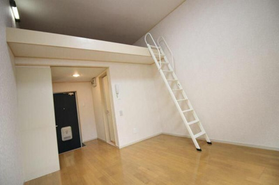 【居間・リビング】 | ピアヴァレイ | ゆったり過ごせるリビングです