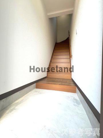 TJ鳴神2　B棟の玄関