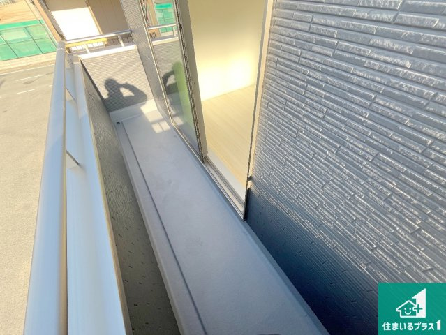 加古川市東神吉町神吉　第10期　新築一戸建てのバルコニー|ワイドバルコニーは洗濯物を干すスペースが広いのでご家族が多くても安心！