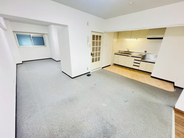 ユニハイツ朝霧の居間・リビング