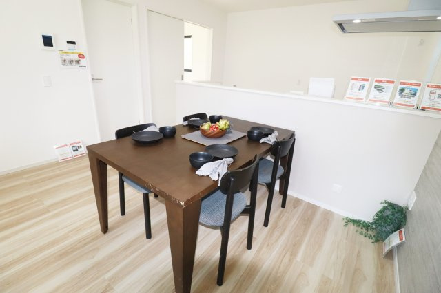 郡山市菜根3丁目　　　  １号棟　　　桜小学校、郡山第3中学区　のキッチン