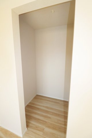 郡山市菜根3丁目　　　  １号棟　　　桜小学校、郡山第3中学区　の収納