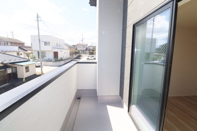 郡山市菜根3丁目　　　  １号棟　　　桜小学校、郡山第3中学区　のバルコニー
