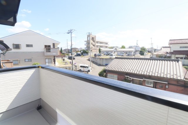 郡山市菜根3丁目　　　  １号棟　　　桜小学校、郡山第3中学区　のバルコニー