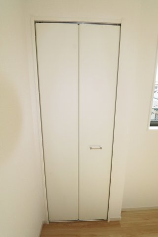 郡山市菜根3丁目　　　  １号棟　　　桜小学校、郡山第3中学区　の収納