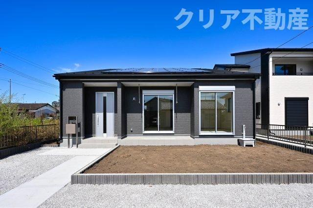 【外観】 | 太田市鳥山上町第4　リーブルガーデン | スッキリクリアな青空に映えるエクステリア！
日当たり良好な立地です♪