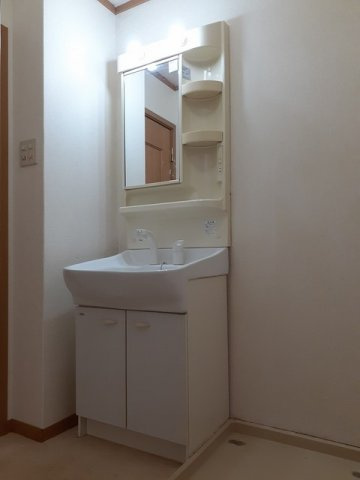 apartment 青木字上安知那