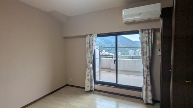 ファミール長良ヶ丘【14階】の洋室