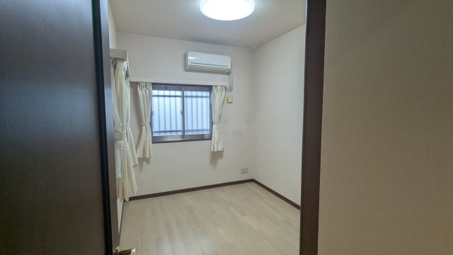 ファミール長良ヶ丘【14階】の洋室