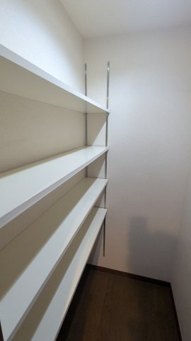 ファミール長良ヶ丘【14階】の収納