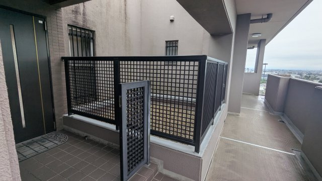 ファミール長良ヶ丘【14階】の玄関