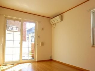 【居間・リビング】 | ブルーメ野里Ａ