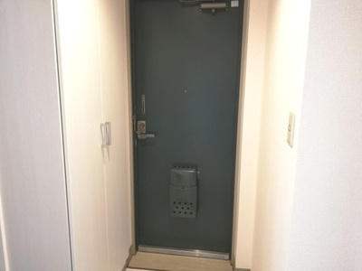 【玄関】 | ピュアコート　(3)参番館