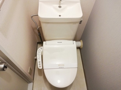 【トイレ】 | ピュアコート　(3)参番館