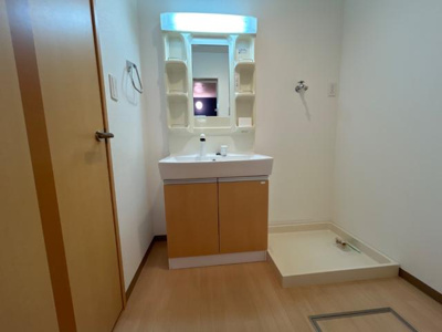 【洗面所】 | ロイヤルメゾン | 洗面