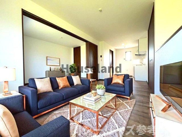 TJ鳴神2　C棟の居間・リビング