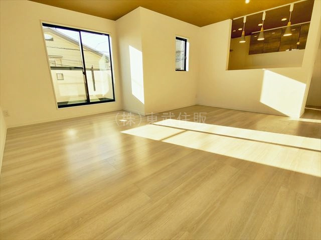 【居間・リビング】 | ふじみ野市丸山4期 | 2階プライバシーを保てるリビングダイニングです