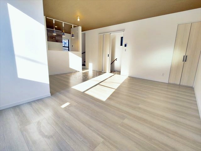 【居間・リビング】 | ふじみ野市丸山4期 | ご家族が集まるリビングは18.0帖の広さです