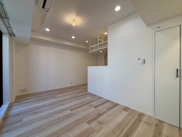 【洋室】 | パーク・リュクス神田多町