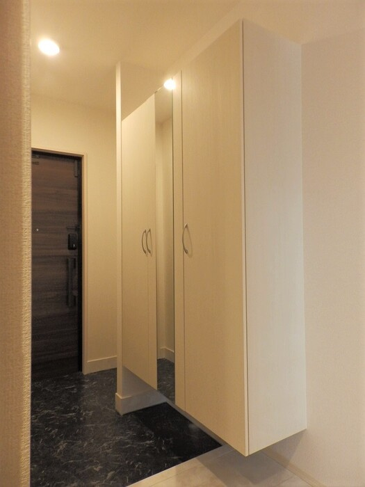 Kanata kogoの玄関