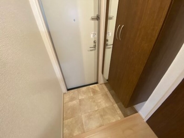 レジデンス大府駅クロスの玄関