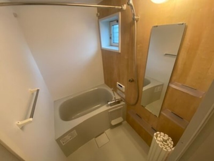 レジデンス大府駅クロスの浴室