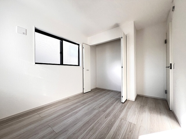 【洋室】 | 和光市白子3丁目　新築分譲住宅　全3棟（成増店） | 5.2帖の洋室。各居室収納ございます。