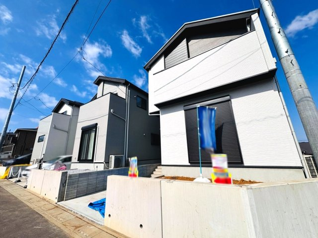 【外観】 | 和光市白子3丁目　新築分譲住宅　全3棟（成増店） | 区画整理地内に位置した全3棟の邸宅、堂々完成。