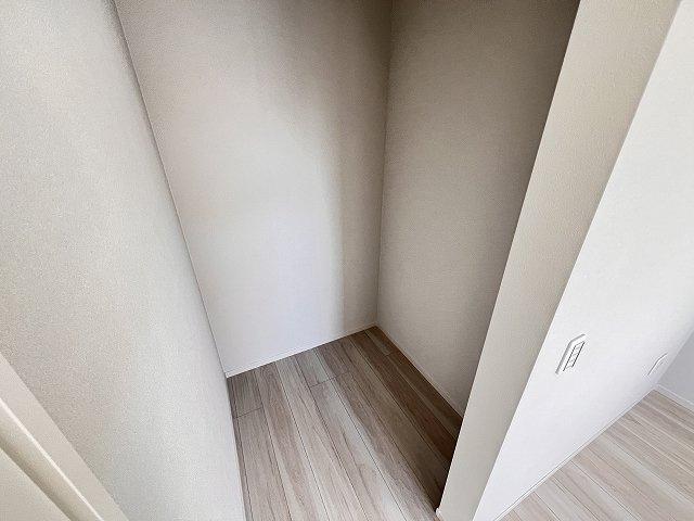 【収納】 | 和光市白子3丁目　新築分譲住宅　全3棟（成増店） | フリースペースタイプのウォークインクローゼット内の様子。