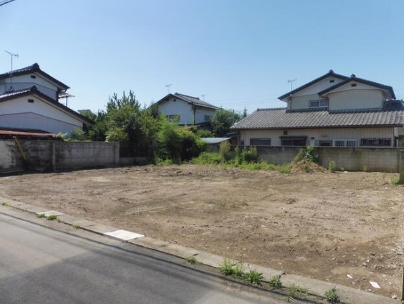 伊勢崎市田部井町1丁目　売地の外観