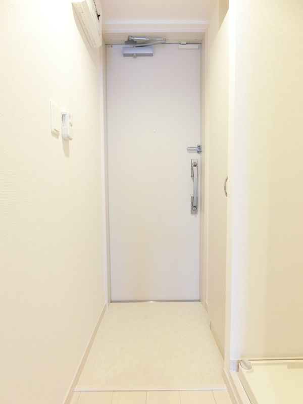 リブリ・芦原通の玄関|きれいな玄関です