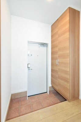 【玄関】 | コテージハウス春日高畑（西棟）