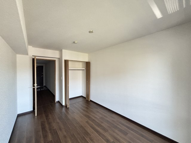 A.CITYタワーズウエスト・タワー棟の洋室