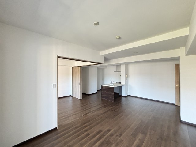 A.CITYタワーズウエスト・タワー棟の居間・リビング