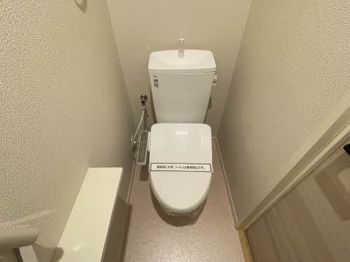 モダニティ八分字 Ｂ棟 ＊＊のトイレ