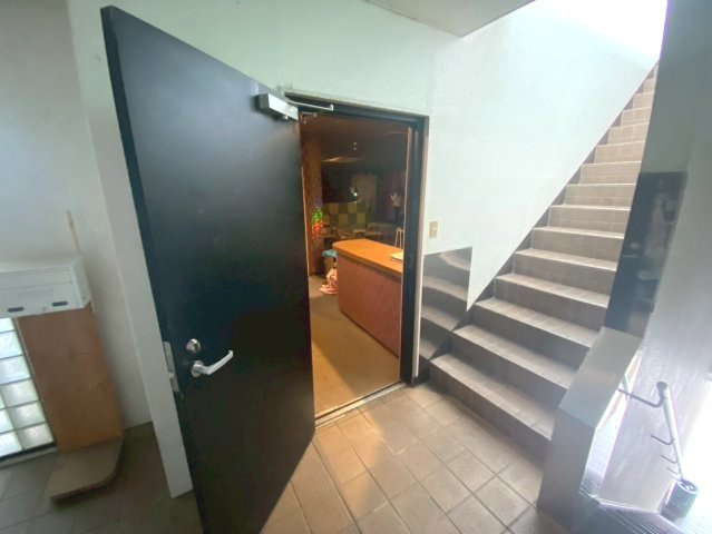 今本町 エクセレントビル 居抜店舗のエントランス
