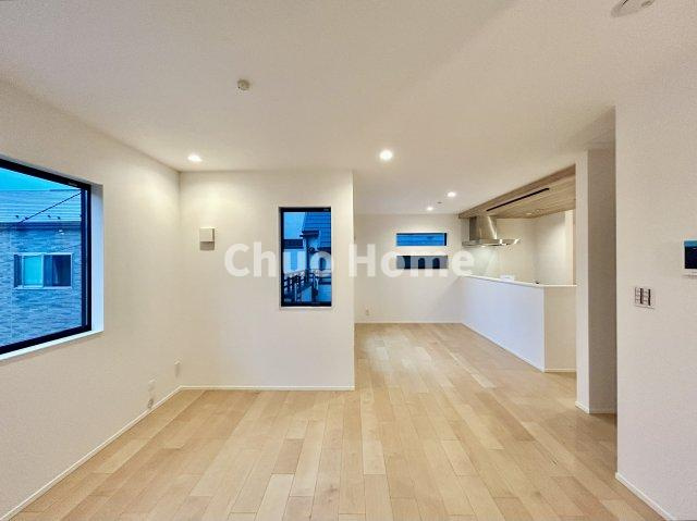 葛飾区西水元1丁目新築分譲住宅の居間・リビング|リビング