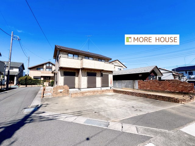 太田市亀岡町　中古住宅の外観