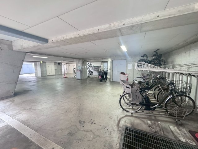 ＪＲ・近鉄・地下鉄「京都」駅徒歩５分◆令和７年４月リフォーム完了◆アパガーデンコート京都駅前の駐輪場|駐輪場