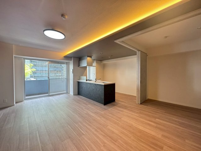 ＪＲ・近鉄・地下鉄「京都」駅徒歩５分◆令和７年４月リフォーム完了◆アパガーデンコート京都駅前の居間・リビング|リビング