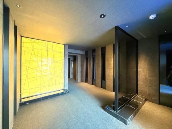 コンポジット渋谷初台のエントランス