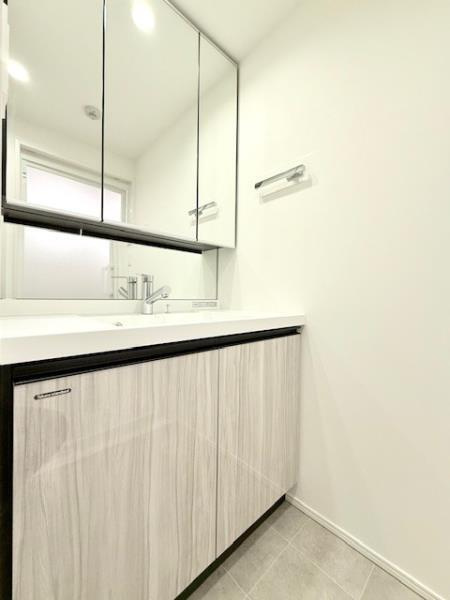 コンポジット渋谷初台の洗面所